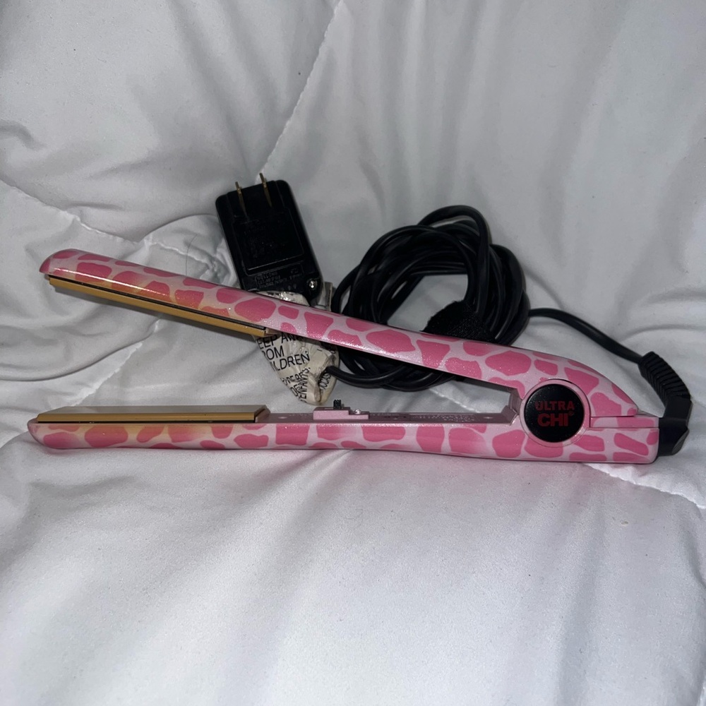 Ultra CHI Pink Giraffe 1” Ceramic Flat Iron — Limited Edition